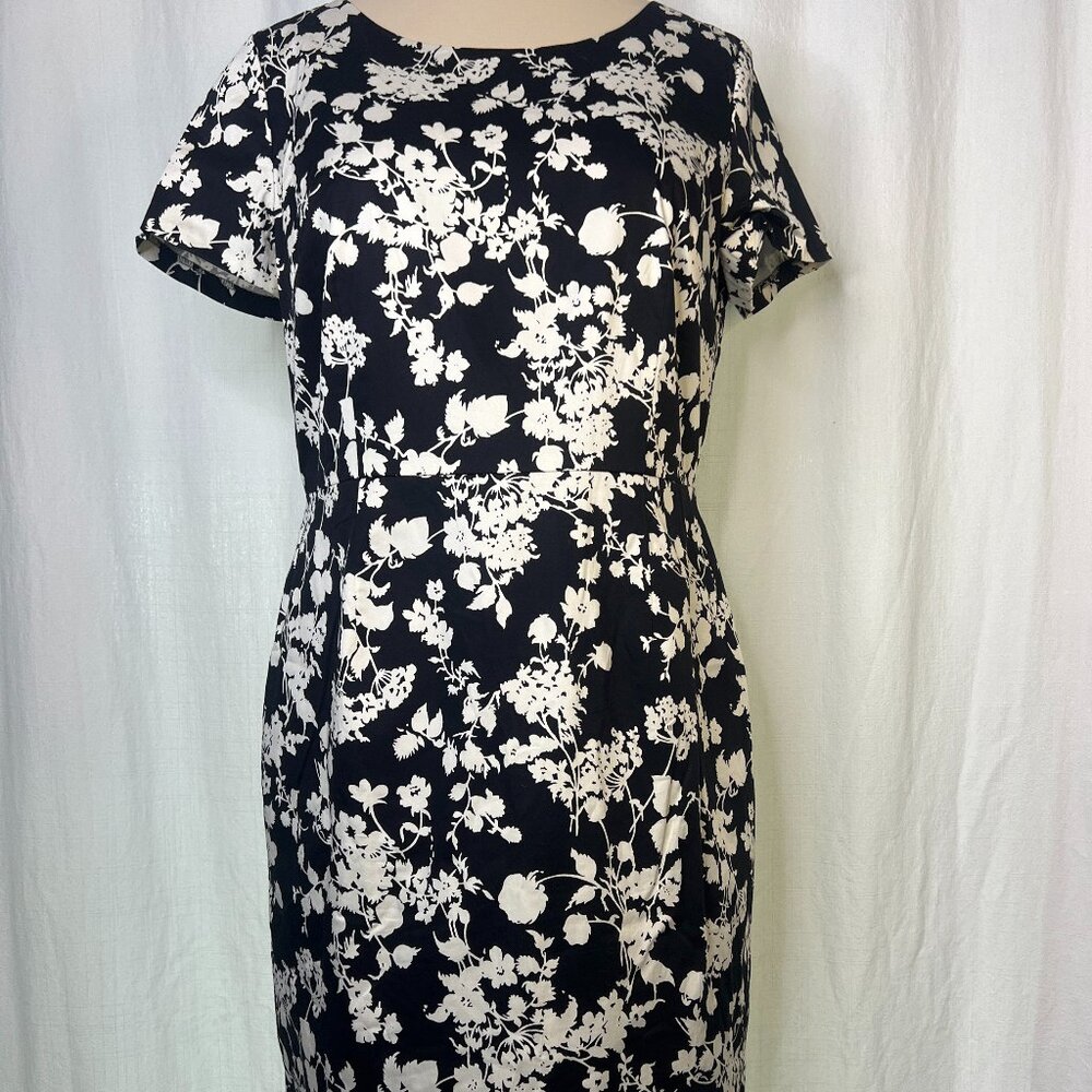 NWT Talbots Black & White Floral Print Short Sleeve Knee Length Dress Size 16